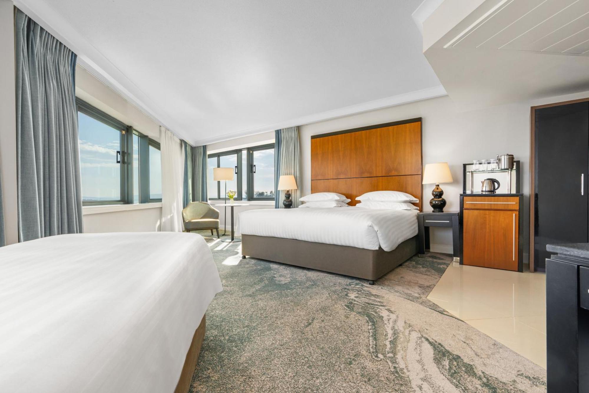 The Galmont Hotel & Spa Galway Esterno foto