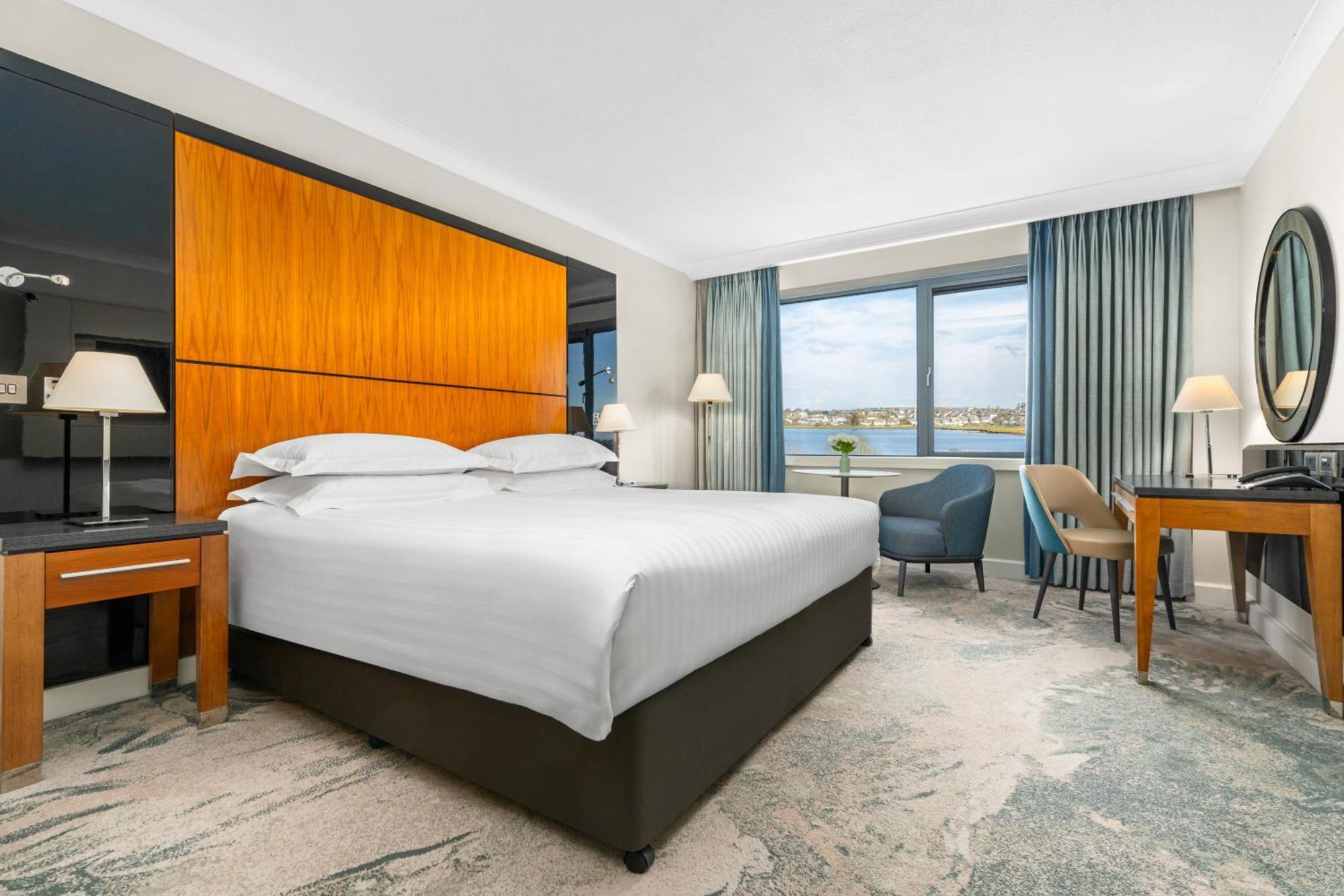 The Galmont Hotel & Spa Galway Esterno foto