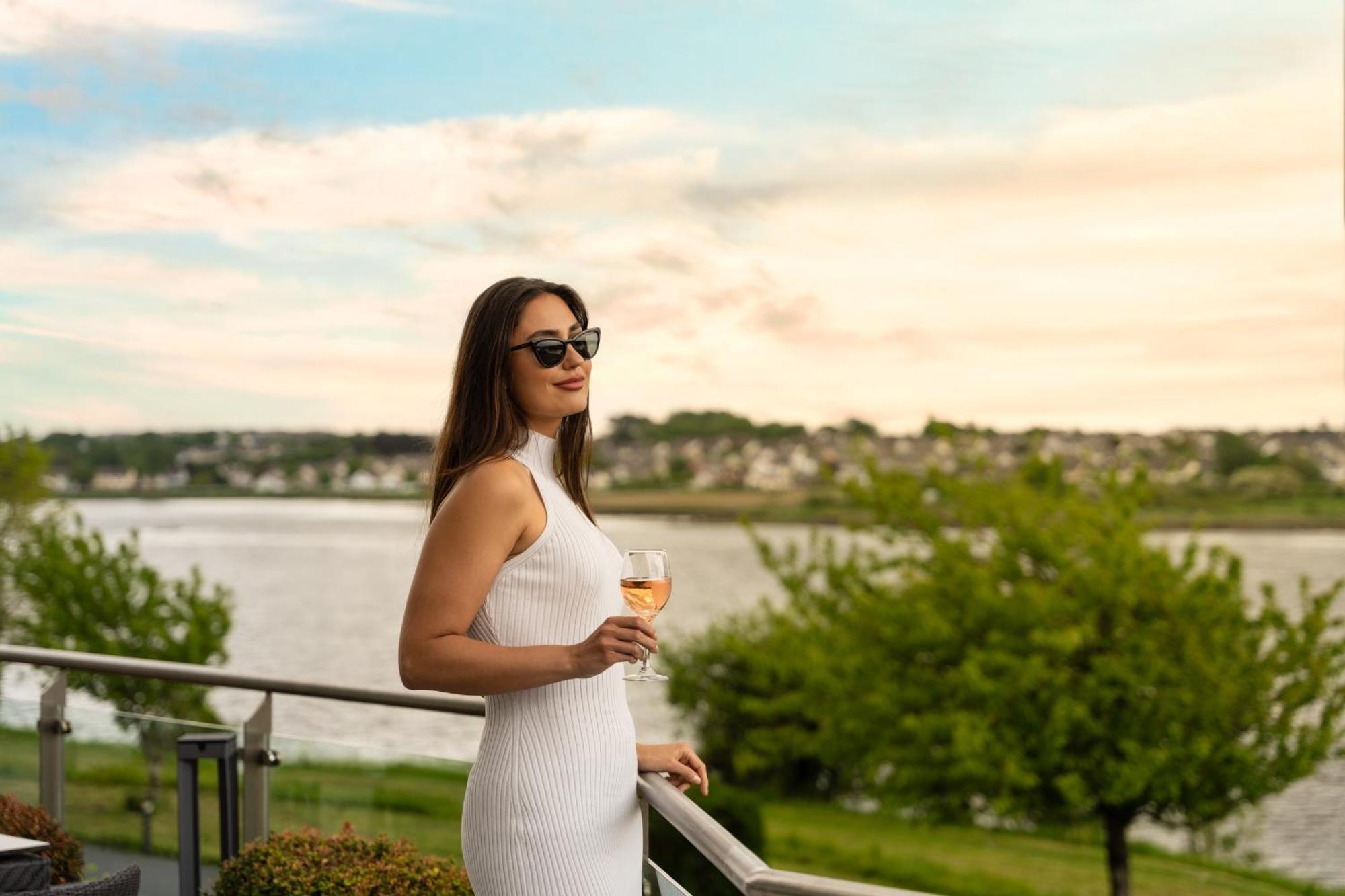 The Galmont Hotel & Spa Galway Esterno foto